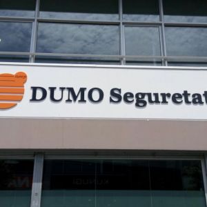 RB Rótulos diseño y fabricación de rótulos comerciales