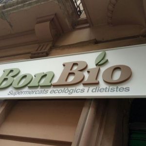 RB Rótulos diseño y fabricación de rótulos comerciales