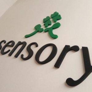 RB Rótulos Fbricación de Letra Corpórea