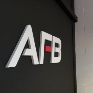 RB Rótulos Fbricación de Letra Corpórea